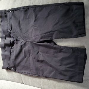 Raffaella Capri Pants Black Size 12